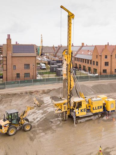 Keller rig installing lower carbon vibro stone columns at Tudor Park, Amsterdam