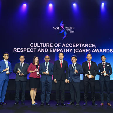 Keller Singapore receiving wellbeing award
