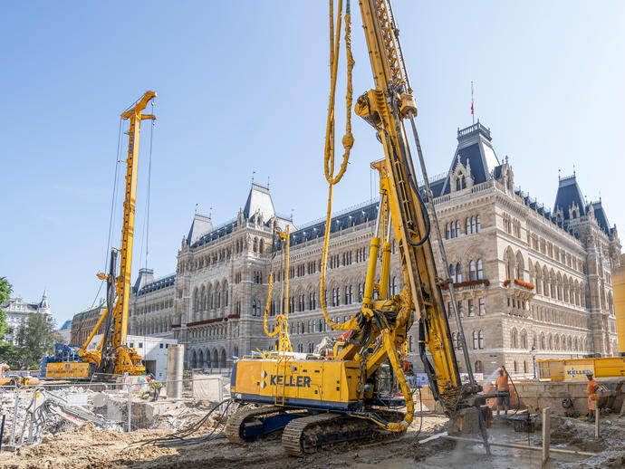 Keller rig working in Vienna city centre