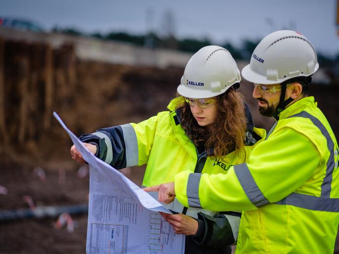 A female and male Keller employee on site in Poland