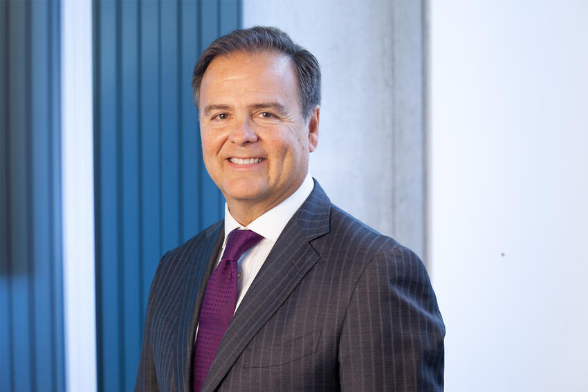 Juan G. Hernández Abrams, Non-executive Director, Keller